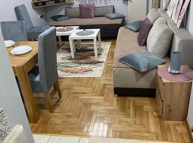 Amica アパート *