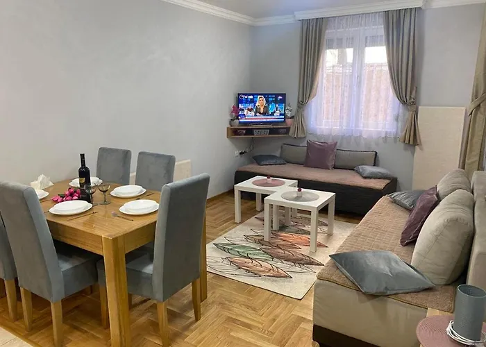 Amica アパート *